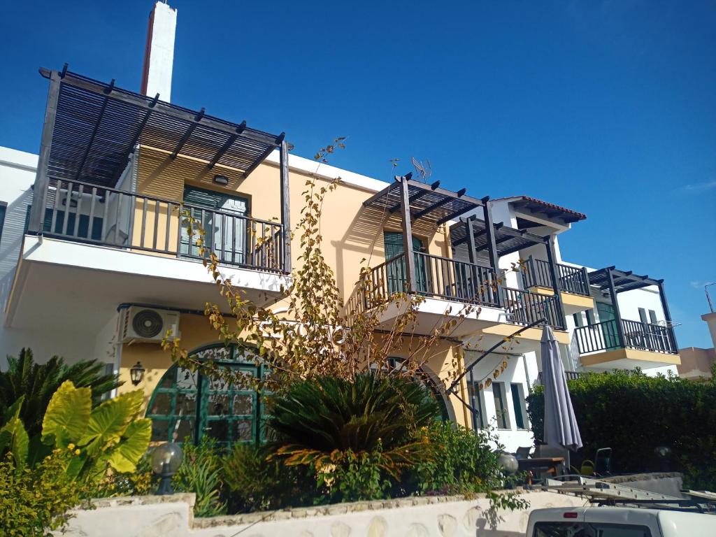 Elysian Garden, Kalyves