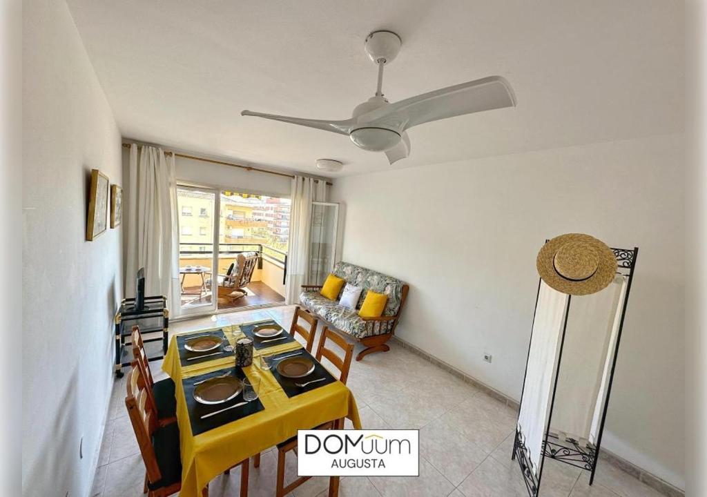 DOMuum Holidays - AUGUSTA Family Home - 2