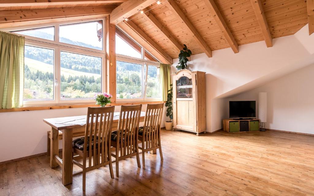 Gigantisch!Hochwertige Ferienwohnung in den Bergen - 2