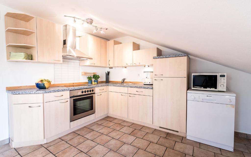 Gigantisch!Hochwertige Ferienwohnung in den Bergen - 4
