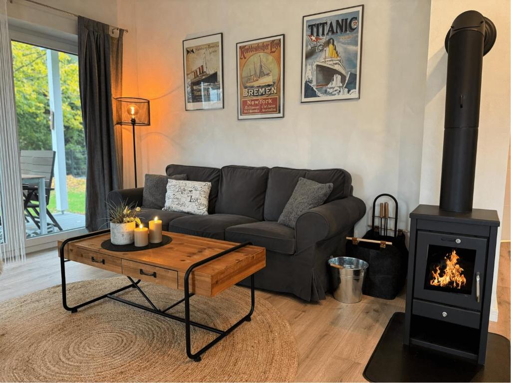 Fördezauber - Ruhiges Ferienhaus mit eingezäuntem Garten und Kamin, Bönstrup