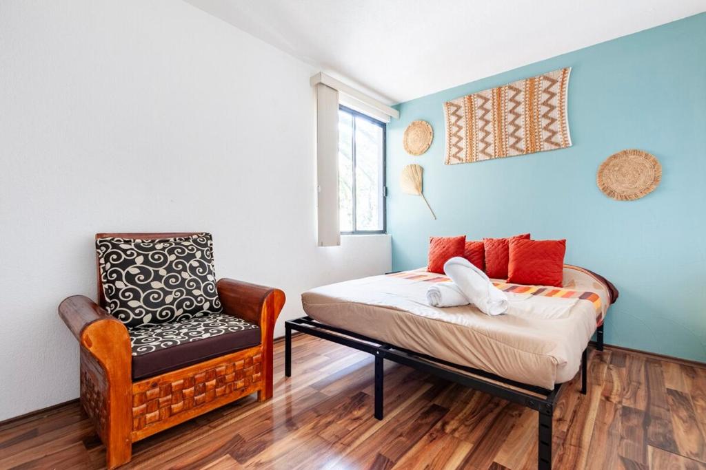 Spacious apartment located very close to WTC - 3