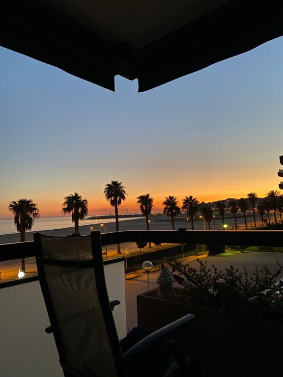 Beach Front 2 Bedrooms Apartment - 5