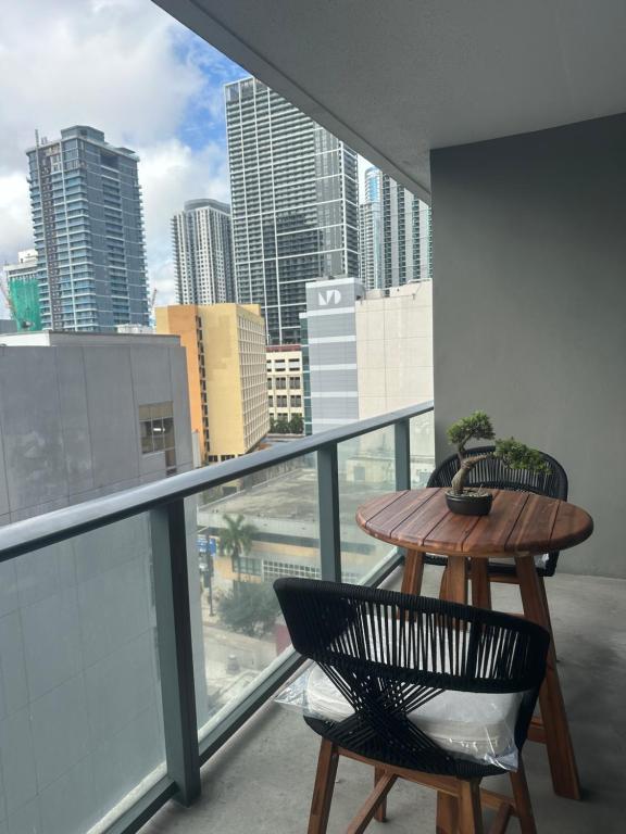 Downtown Brickell Miami 2bd apt, Miami