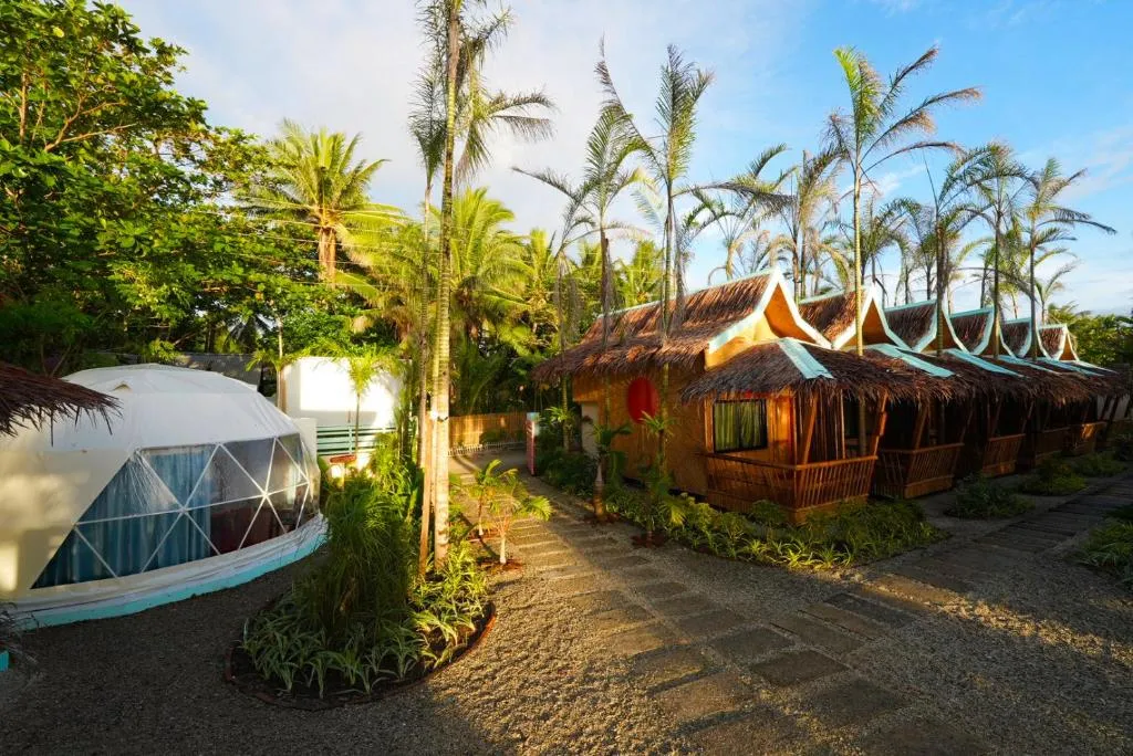 Carabao Island Beach Camp，位于San Jose的酒店