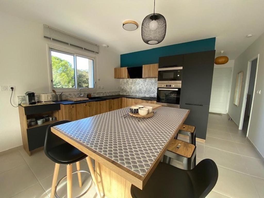 Villa neuve au calme avec jardin, climatisation et Wi-Fi - FR-1-503-182 - 2