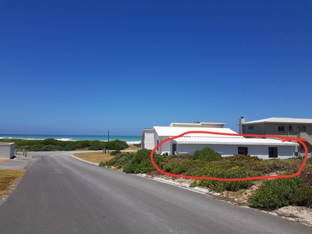 Whitehouse - Prime Spot, Agulhas