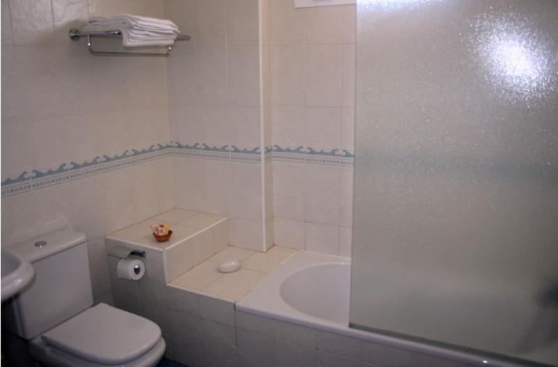 Hostal Brisamar - 5