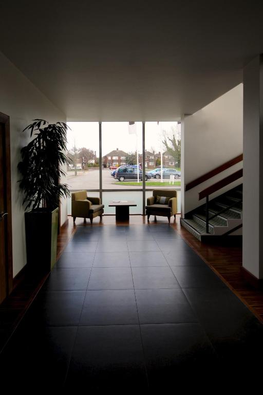 Humber Royal Hotel photo