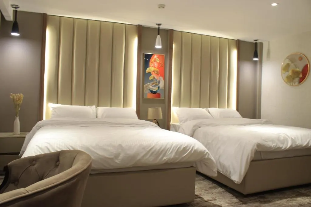 Azmal Hotel & Suites, hotel in Irbid