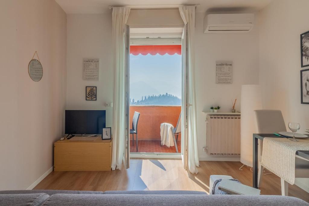 Roberta s Home - 3