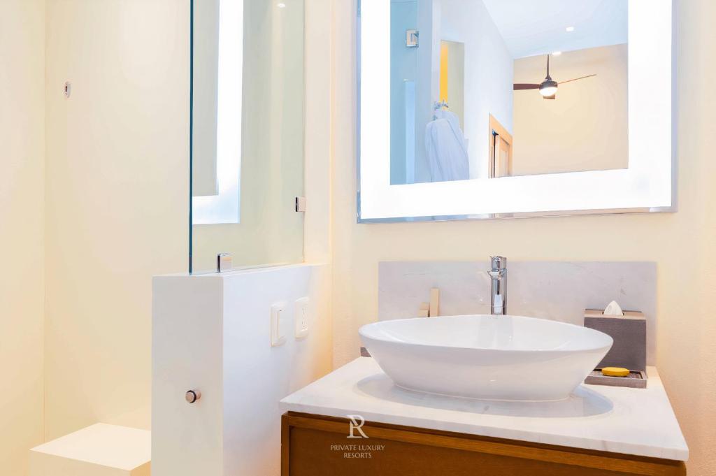 Three Bedroom Suite Ocean View- Villa La Valencia - 5