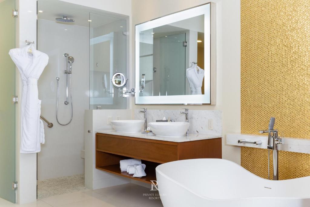 Two Bedroom Suite Ocean View - Villa La Valencia - 3