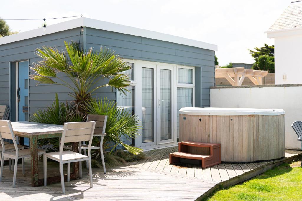 Blue Bay Beach House photo 8