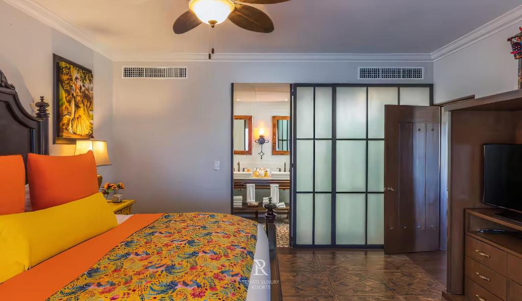 Three Bedroom - Vista Encantada - 5