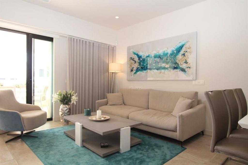 Stylish apartment with private plunge pool - 2