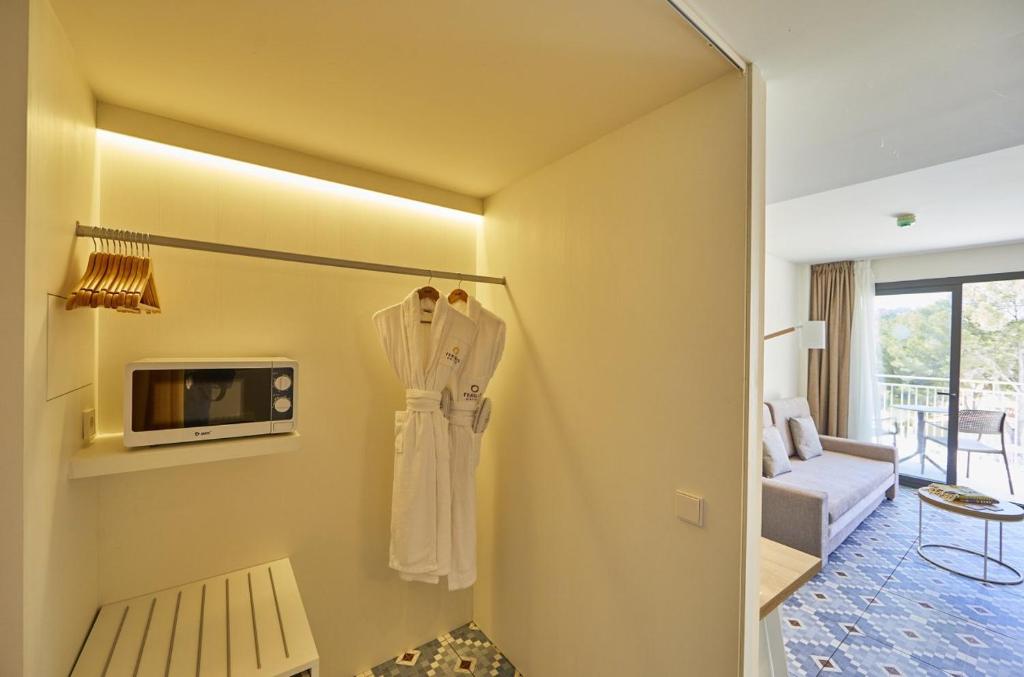 FERGUS Club Europa — Hotel rooms in Peguera, Balearic Islands