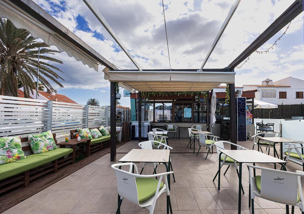 Smartr Maspalomas Corinto — Restaurant & bars in Playa del Ingles, Canary Islands