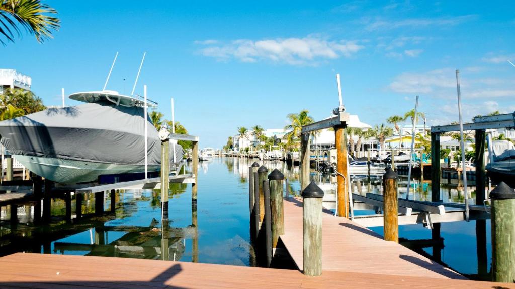 Harborside, Holmes Beach