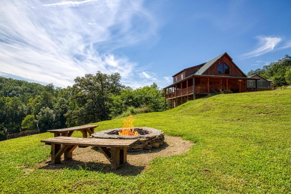 The Bear Cubs, Sevierville