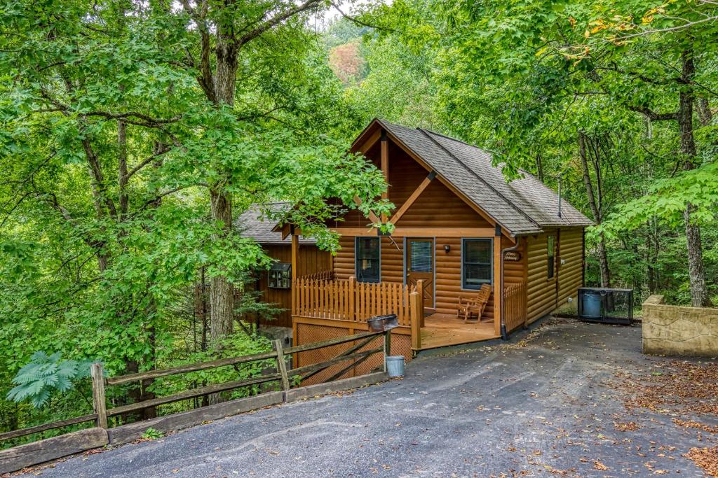 Allen Hideaway, Sevierville