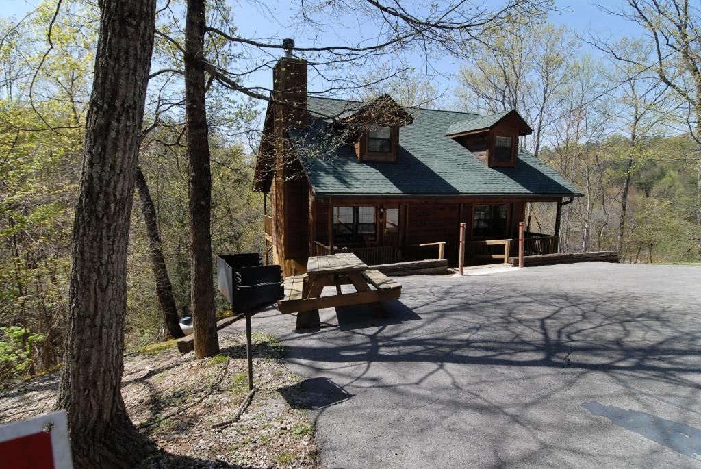 Dances With Wolves, Sevierville