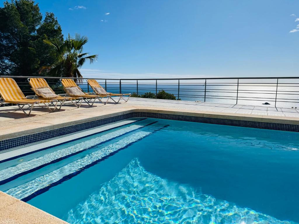 Seaview 6br villa with private pool - 2