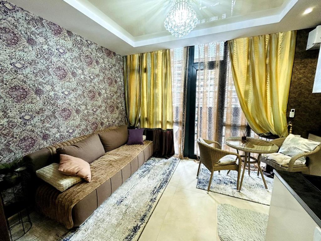 Jotess Studio, Batumi