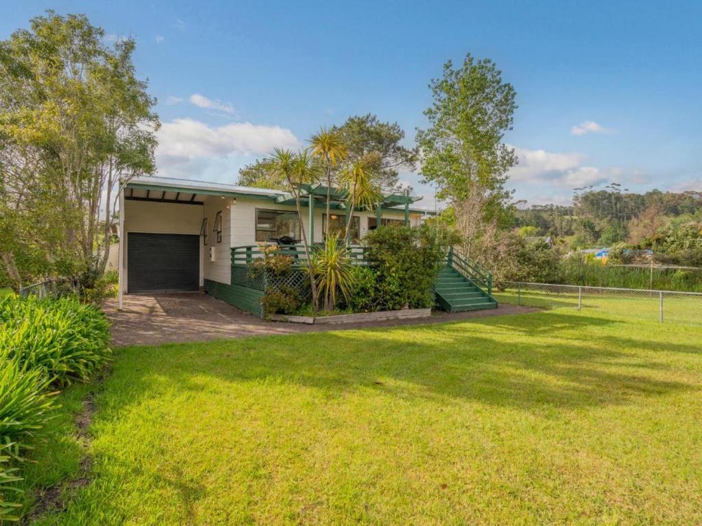 Hosts on the Coast Cooks Crib, Cooks Beach