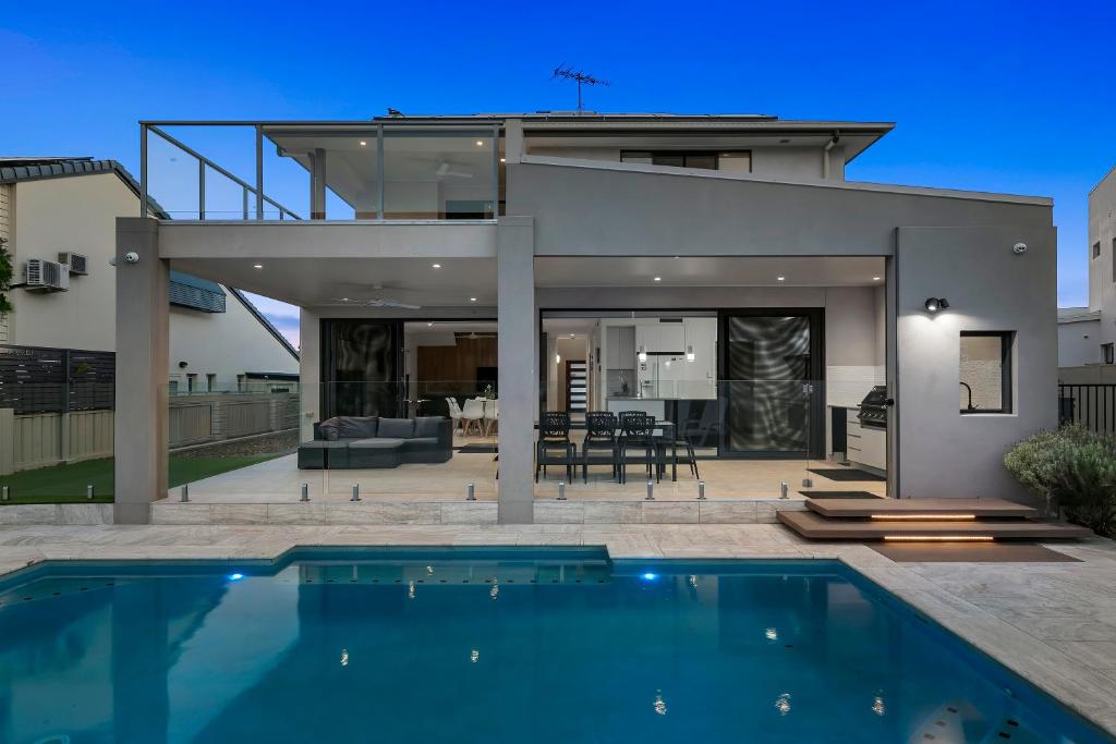 Sunset Shores, Bongaree