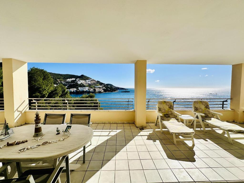 3337 MARENOSTRUM 4-6, VACACIONES SOBRE LAS ROCAS, 1ª LÍNEA DE MAR, ZONA PRIVILEGIADA, VISTA AL MAR. - ES-258-72, Roses