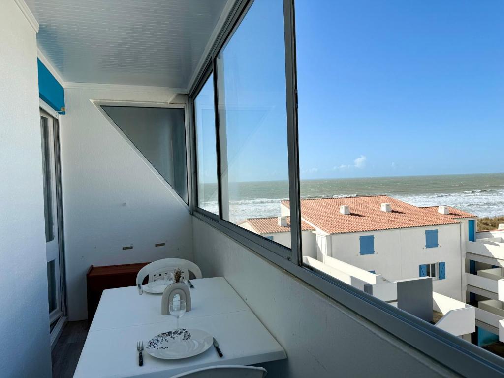 Studio avec Balcon et Parking à 2 Pas de la Plage - FR-1-652-56 - 1