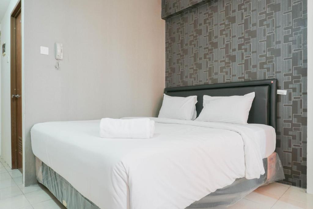 Simply Modern Studio Apartment at Centro City Residence By Travelio, Jakarta