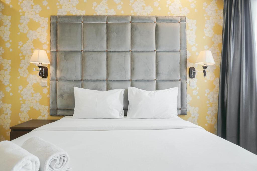 Warm & Cozy Studio at Signature Park Grande Apartment By Travelio, Jakarta