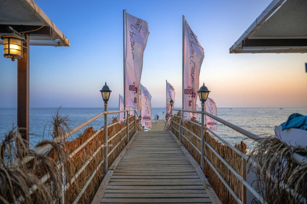 Beach Club Doganay Hotel - All Inclusive — Beach in Konakli