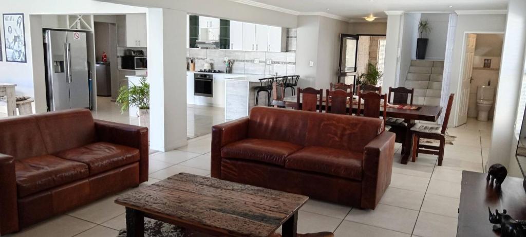 Relax in Style at Ndigo Blue, Langebaans Coziest Holiday Home, Langebaan