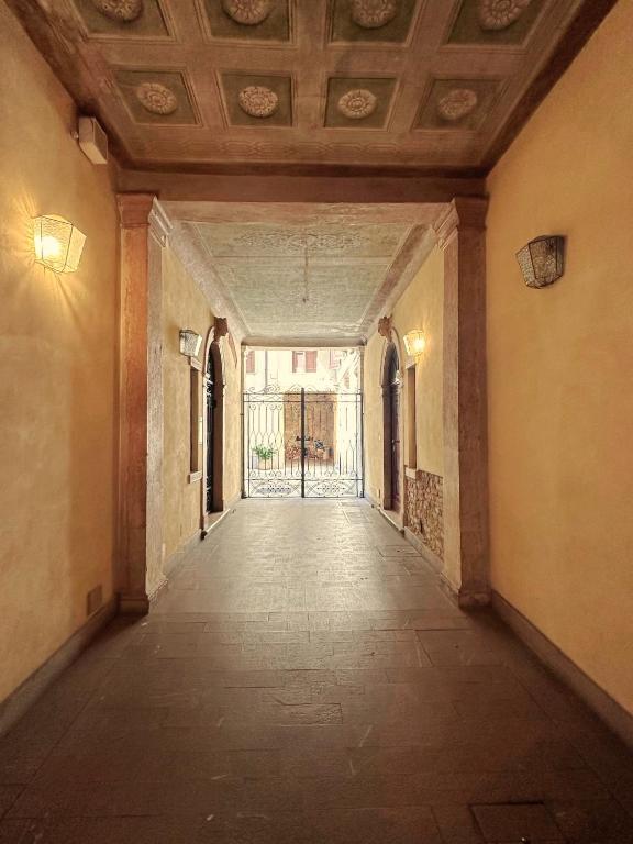 Arena in Love - Centre Rooms - 4