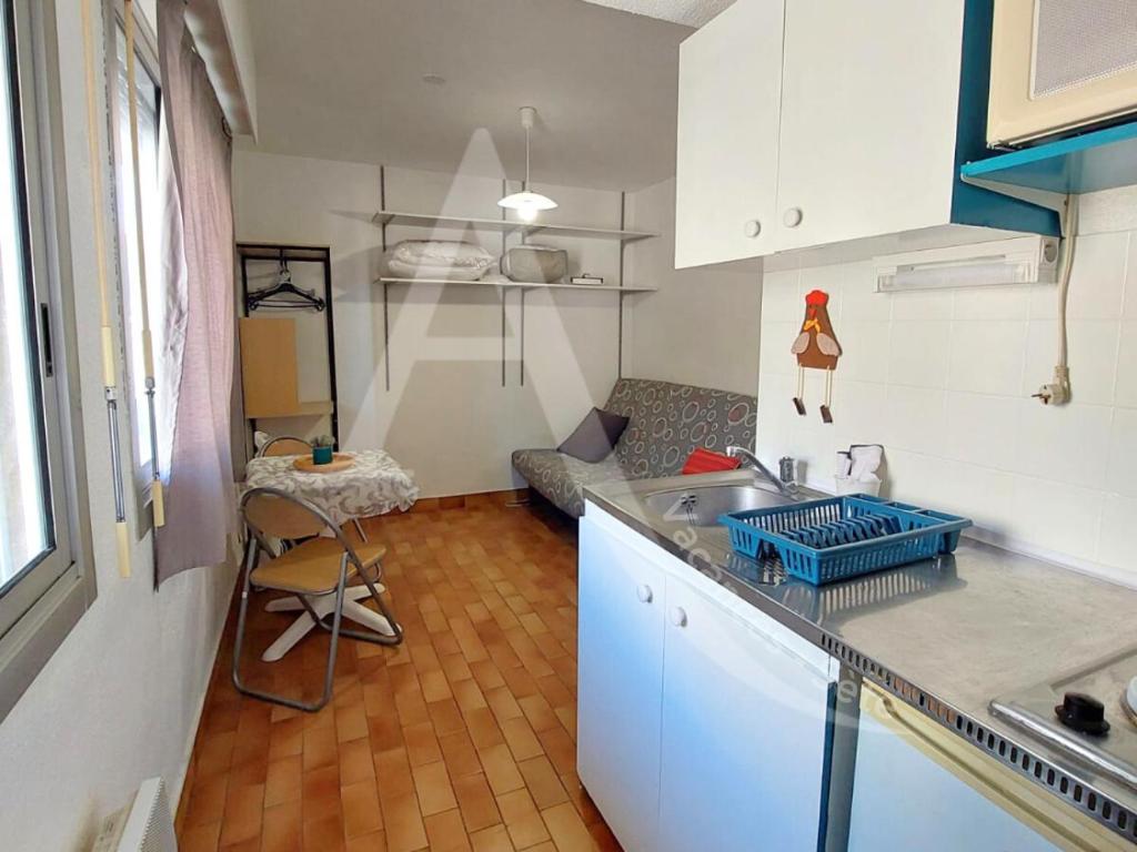Studio entre vie de quartier et plages - 2