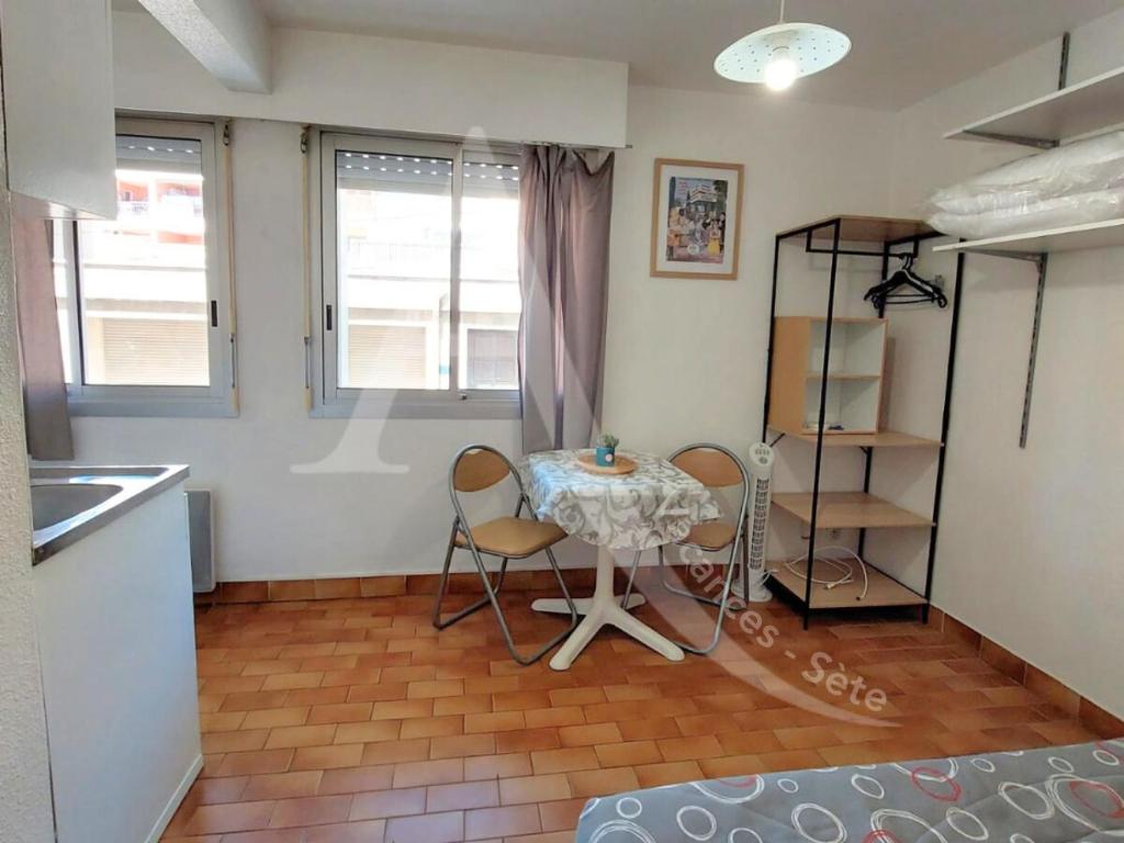 Studio entre vie de quartier et plages - 3