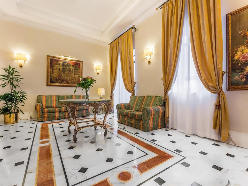 Raeli Hotel Noto 4