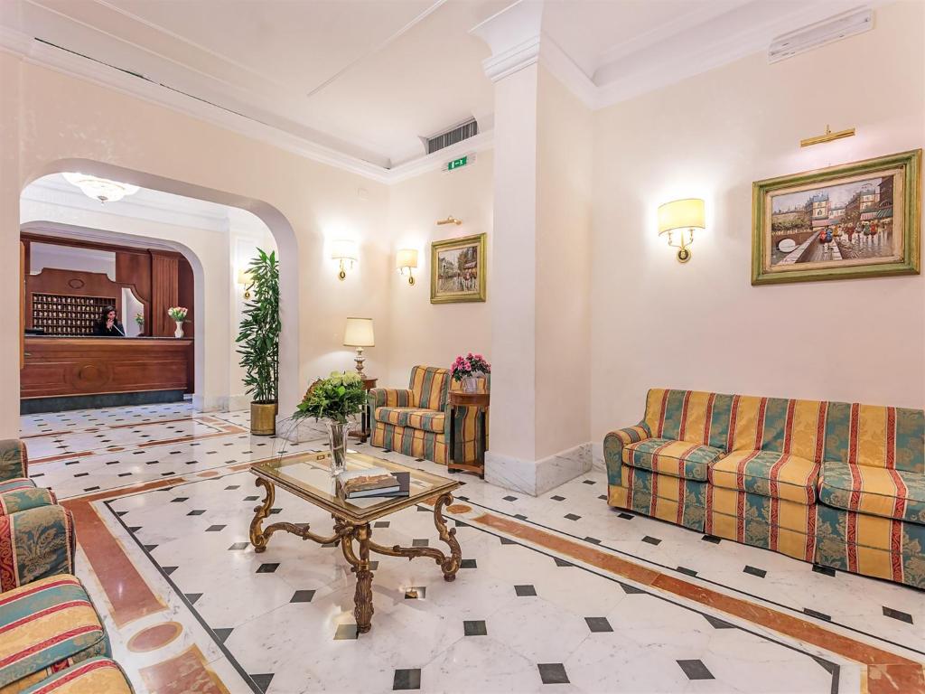 Raeli Hotel Lux photo