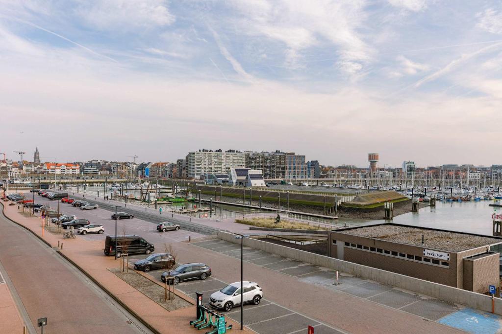 Cozy studio with harbor view in Blankenberge, Blankenberge