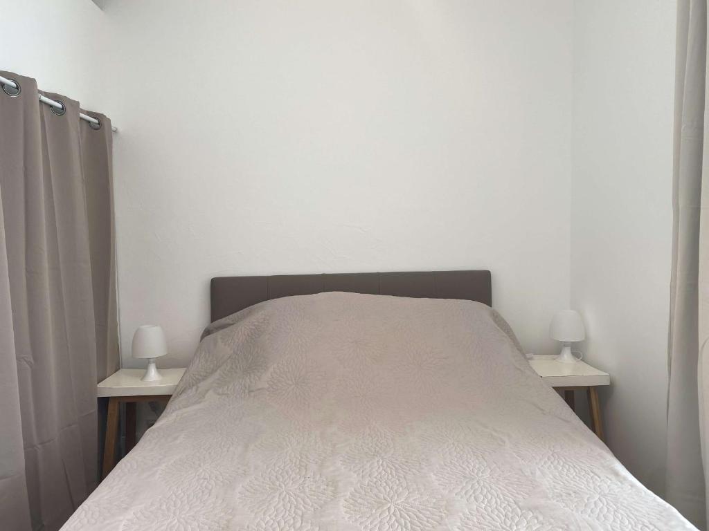 Charmant T1 rénové avec terrasse, climatisation et WiFi à Balaruc-les-Bains - FR-1-553-282 - 5