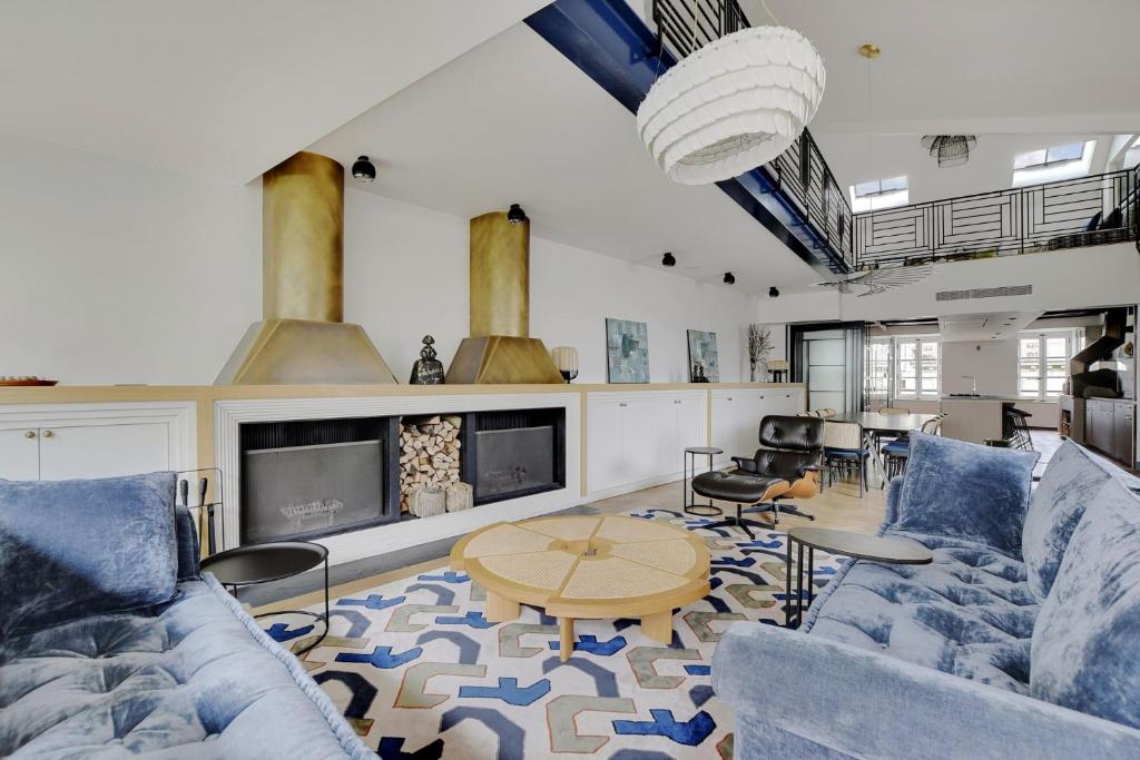Villa Bastille with Services by Pick A Flat - 3
