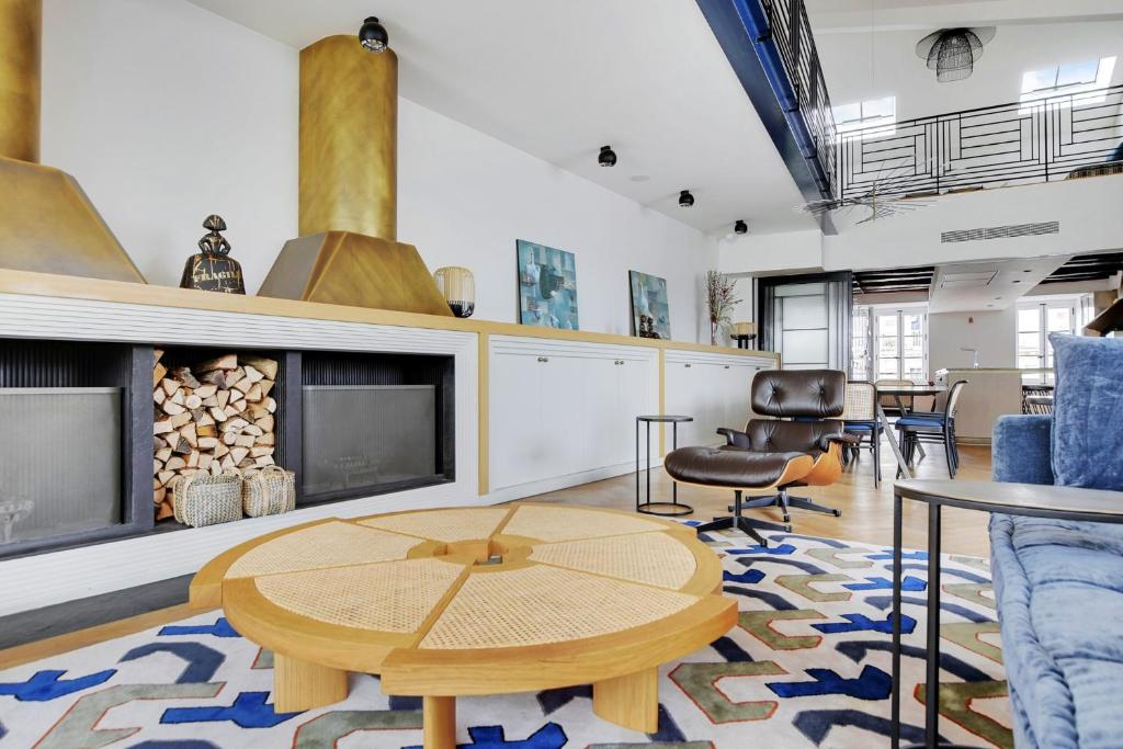 Villa Bastille with Services by Pick A Flat - 4