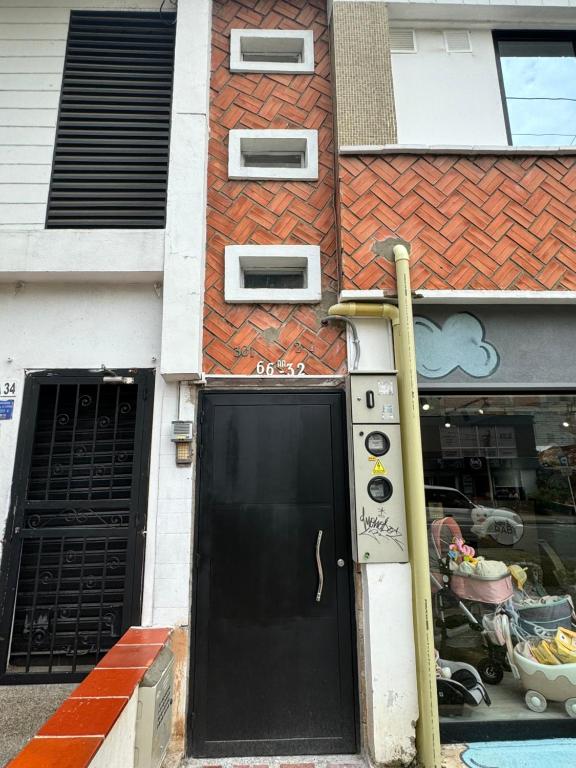 Dream apt close to Unicentro - spacious - with AC - 2