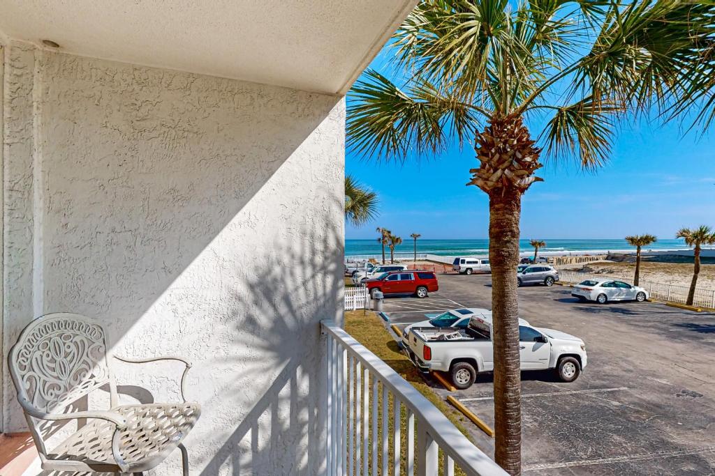 Salty Vibes, Daytona Beach