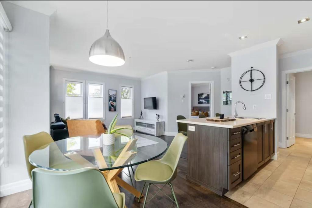 INITIAL - EXPLORATEUR - Chutes-Montmorency, Boischâtel