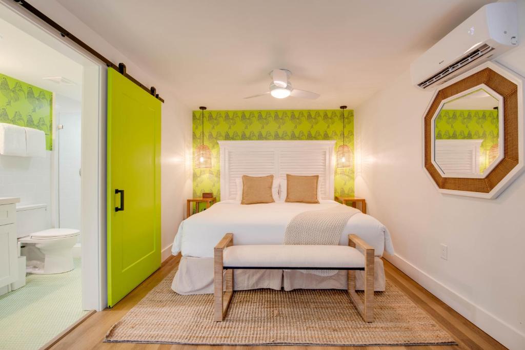 Chicken Run at Custom House Inn, Key West