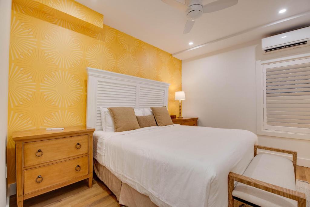 Sunshine State at Custom House Inn, Key West